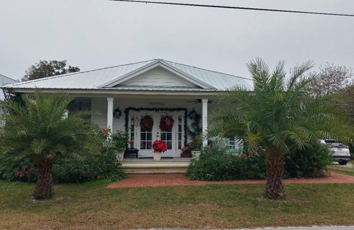 Fernandina Beach House | Charming Cottage with in quaint Old Towne Fernandina Beach on Amelia Island