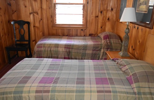 Trego Cottage | Charming Cottage at Heartwood Resort