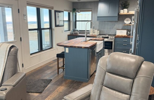 Billings Cottage | Charming cottage in lovely Billings with AC, WiFi