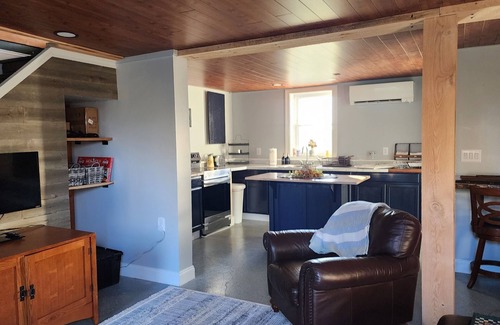 Williamson Cottage | Charming cottage in amazing Williamson with WiFi, AC