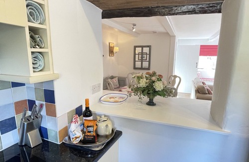 Dittisham Cottage | Charming cottage, modern living with original features, perfect private garden