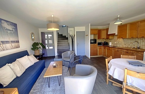 Larmor-Plage House | *Charming Cottage Near Beaches, Shops, and Nature – Larmor-Plage*