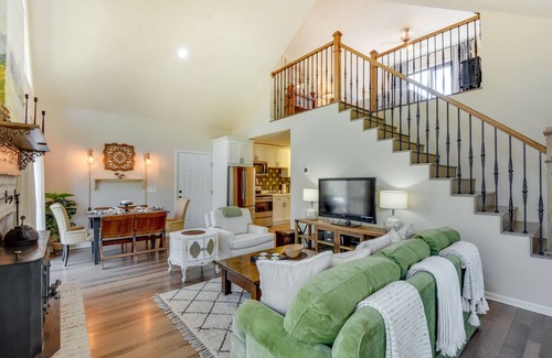 Seneca Cottage | Charming Cottage Near Clemson & Lake Hartwell!