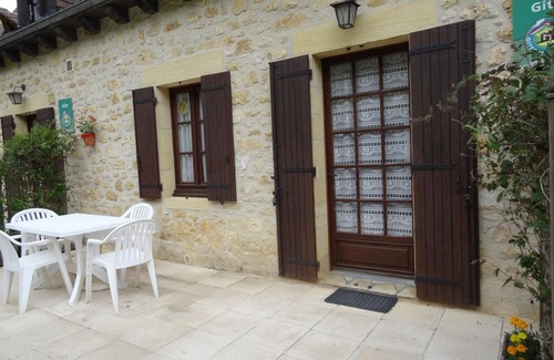 Domme Cottage | Charming Cottage Near Domme with Wifi, BBQ, and Stunning Views