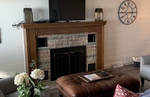 Neenah Cottage | Charming cottage on Lake Winnebago