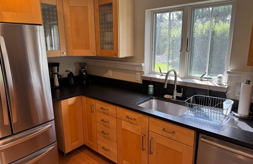 Monomoy House | Charming cottage on Polpis Bike Path
