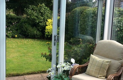 Sidford Cottage | Charming Cottage Sidmouth Devon.Easy walk or cycle ride by river to beach.