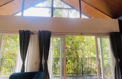 Vayittiri Cottage | Charming cottage with River view and Jacuzzi
