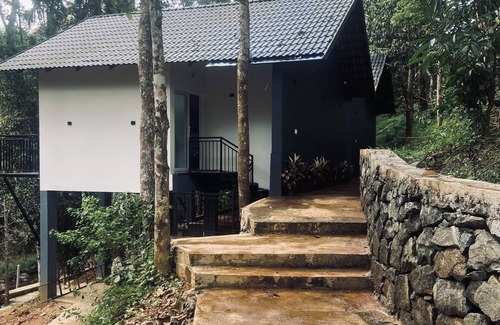 Vayittiri Cottage | Charming cottage with River view and Jacuzzi