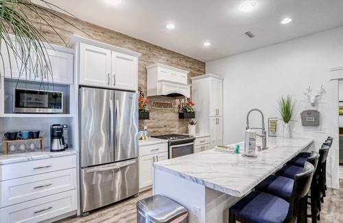 Port St. Joe House | Charming cottage with private W/D and central AC - walk to the beach