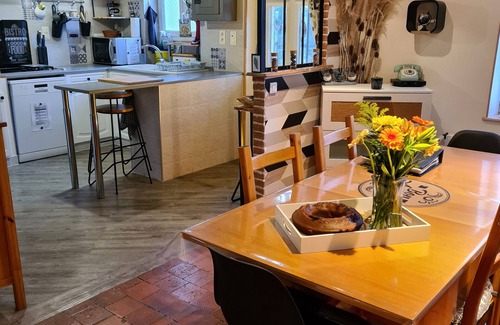 Sigloy Cottage | Charming Cottage with Garden in Loire, Near Châteaux, Pets Welcome