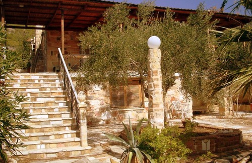 Porto Germeno House | Charming country cottage by the sea