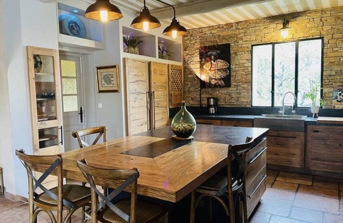 Quartier des Espesses House | Charming Country large home close to center with pool, quiet