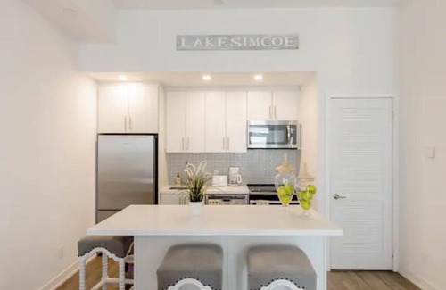 Innisfil Condo | Charming, cozy & beautiful condo on 5 star Resort