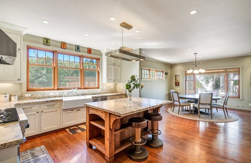 St. Helena House | Charming craftsman style home with vineyard view