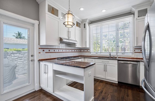 Delray Beach House | Charming Delray Beach House -Steps to Beach & Atlantic Avenue! VIP Beach Passes!