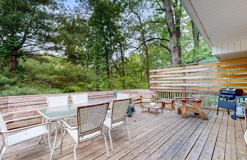Lake Junaluska House | Charming Dog-Friendly home with Full Kitchen, A/C and Access to Community Amenit