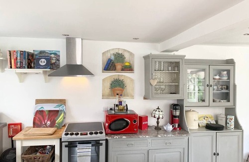 Sidmouth Cottage | Charming Dog-Friendly Guesthouse