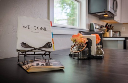 Cody House | Charming DOWNTOWN CODY: Alger Avenue New Renovation