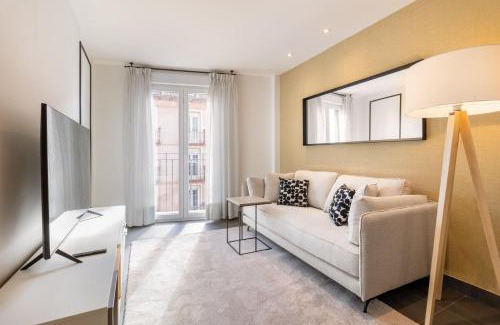 Barrio de La Latina Apartment | Charming Duplex Retreat for 4 Latina Toledo Ático III
