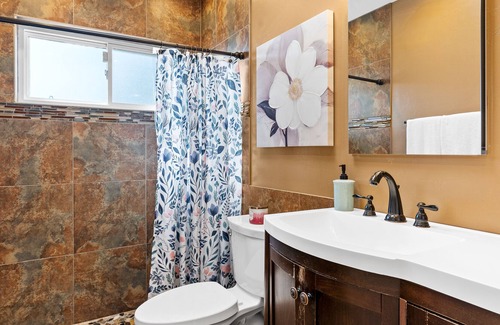 Tucson House | Charming Eastside Home w/ Heated Pool & Mountain Views