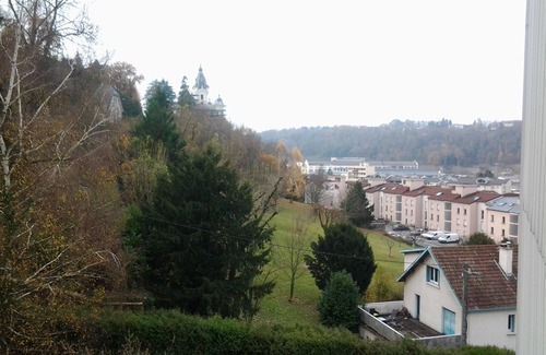 Aix-les-Bains Apartment | charming F1 apartment in a comfortable residence ideal for spa and vacations.