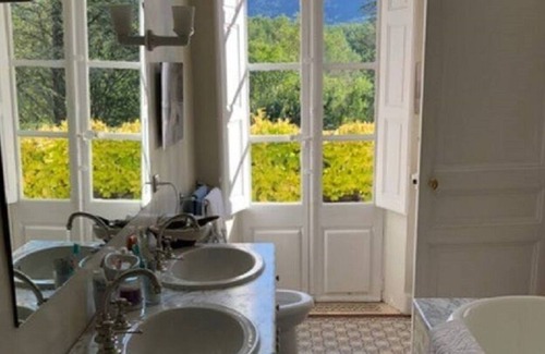 Gardanne House | Charming family bastide from the 12th century between Aix and Marseille