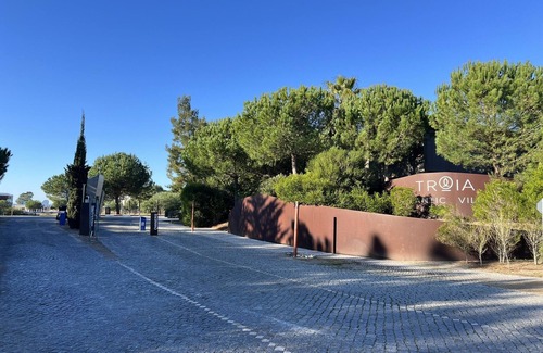 Setubal Villa | Charming family friendly 3-bedroom golf house with pool in Troia, Portugal