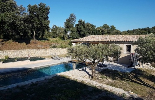 Lagarde Pareol House | Charming farmhouse with old materials