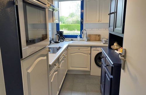 Saint-Cast-le-Guildo Apartment | Charming flat SEA VIEW 4 pers. with WIFI
