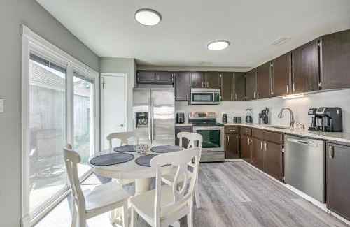 Wright House | Charming Fort Walton Beach Home 6 Mi to Ocean!