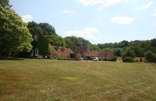 Domfront-en-Champagne House | Charming house in the middle of greenery