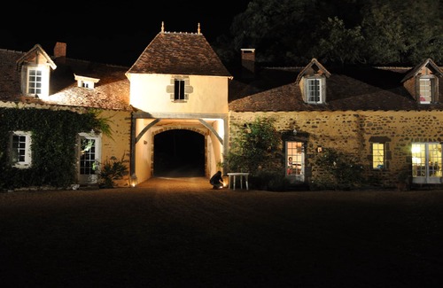 Domfront-en-Champagne House | Charming house in the middle of greenery