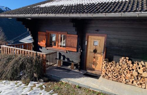 La Chapelle-d'Abondance Ski Chalet | Charming, cosy chalet nestled in a breathtaking surrounding with spectacular, stunning mountain views
