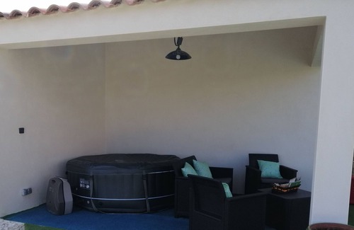 Massillargues-Attuech Apartment | Charming apartment with pool near Anduze for 4 people