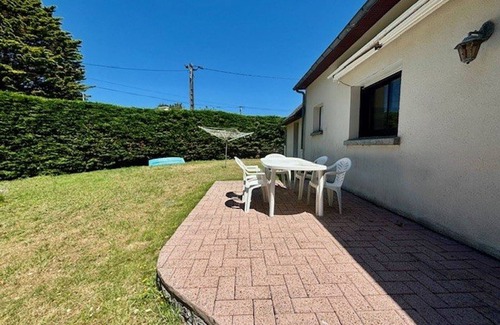 Saint-Pierre-Quiberon Villa | Charming 5-Room House, 130m², Near Beach, Quiet Area, Pet-Friendly, Enclosed Garden