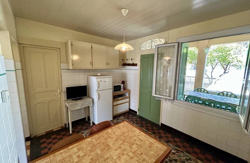 Plage d'Argeles Apartment | Charming Garden-Level T3, 50m Beach, Private Parking