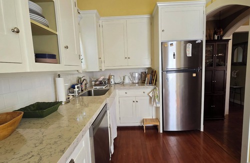 Napa Cottage | Charming Getaway – Cozy Pet-Friendly Cottage