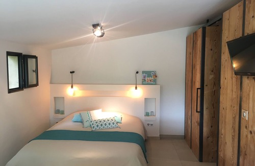 Noves Bed & Breakfast | Charming guest house at the gateway to Alpilles