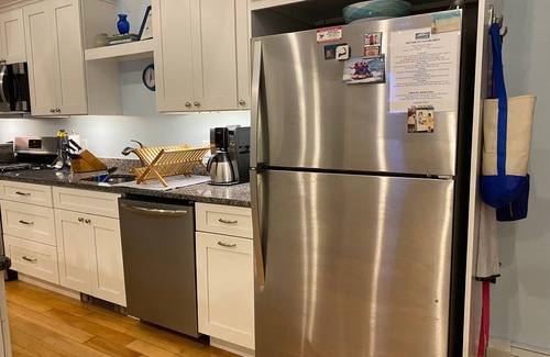 South Orleans House | Charming Guest House, with Waterviews & Private Beach! Perfect for Fun Weekends!