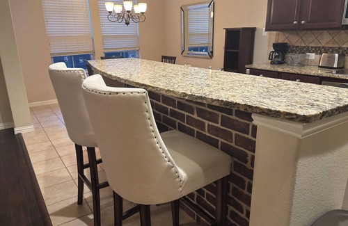 Lewisville House | Charming Hamilton Home