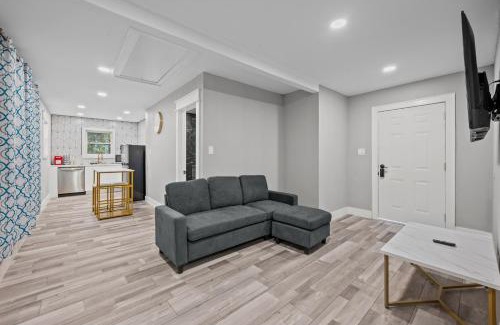 Houston Heights Apartment | Charming Heights Apartment Near Cafes & Dining