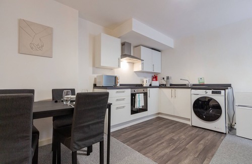 Heywood Apartment | Charming Heywood 1BR Apt: Perfect for Long Stays