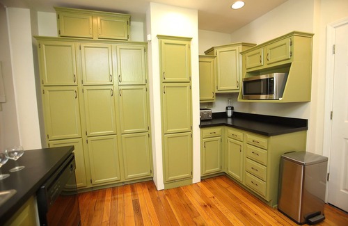 Cherokee Triangle House | Charming Highlands Victorian w/Pool-Quiet Street Just 2 Blocks from the Strip!