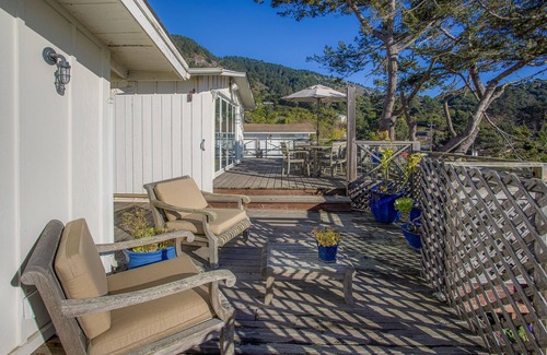 Stinson Beach House | Charming Hillside Cottage with Expansive Ocean Views
