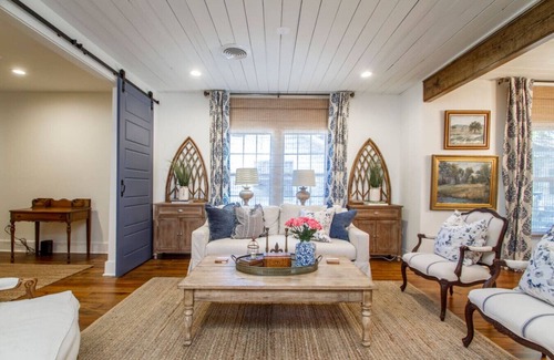 Conway House | Charming Historic District Cottage Near Downtown