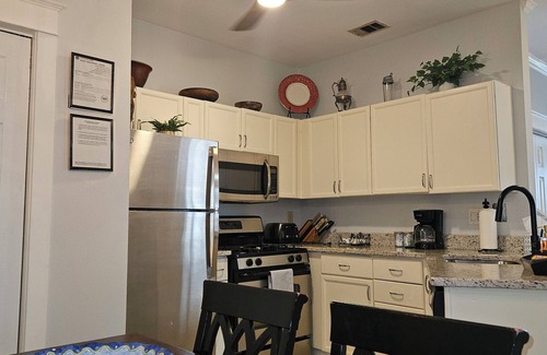 East Side House | Charming Historic Grant Park Home/Atlanta Gem! Must See!