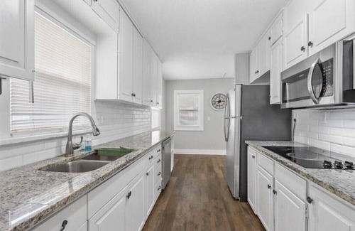 Fort Worth House | Charming Historic house 10 minutes from Downtown FW and Stock yards