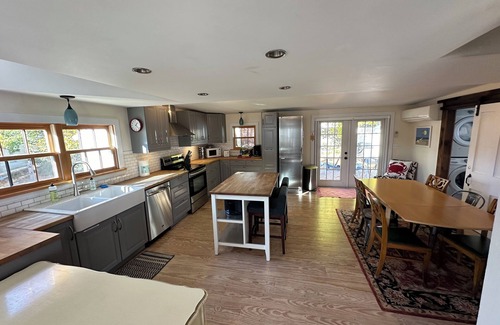Mystic - New London House | Charming Historic House in Downtown Mystic