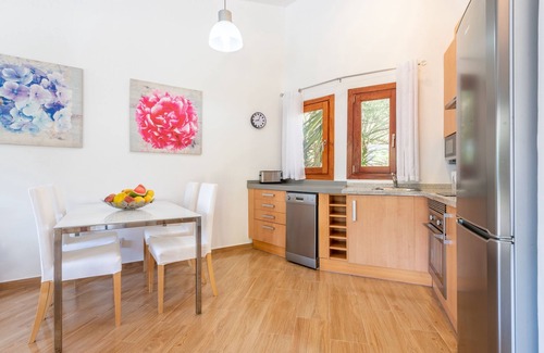 Crestatx House | Charming Holiday Home "Casa Pequeña Crestatx" with Wi-Fi, Garden, Terraces & Pool